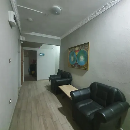 酒店 Biter *