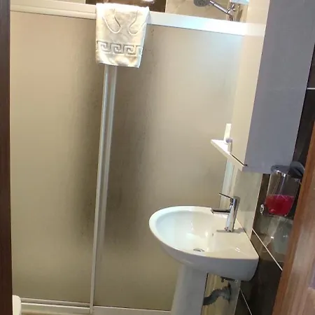 Biter Hotel *