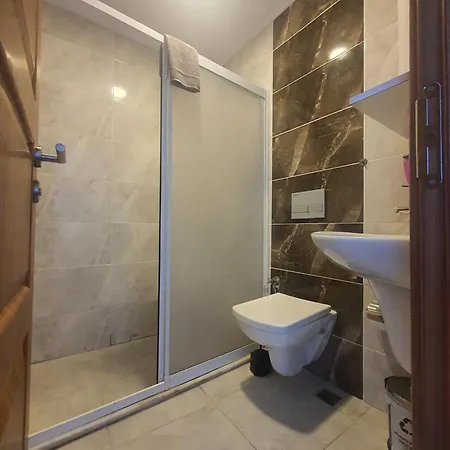 Biter Hotel *