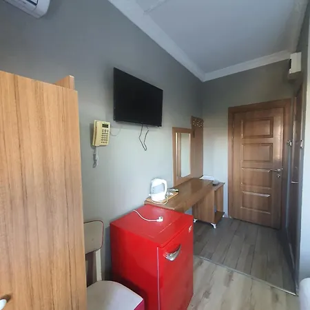 Biter Hotel *