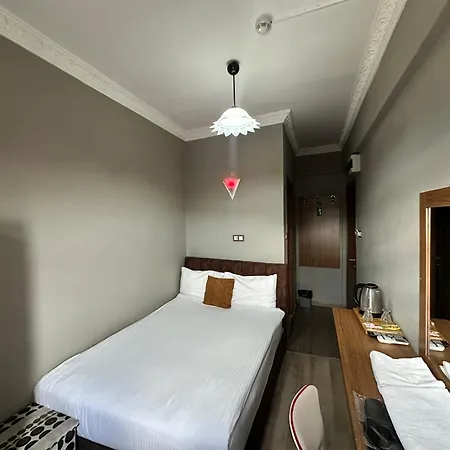 Biter Hotel *