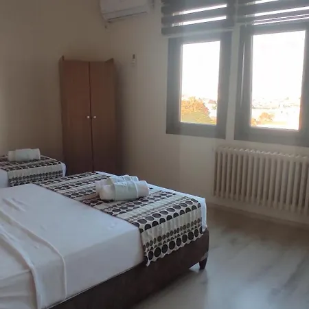 Biter Hotel *